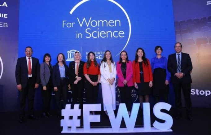 LOréal-UNESCO-Young-Talents-for-Women-in-Science-Program-2022-768x492