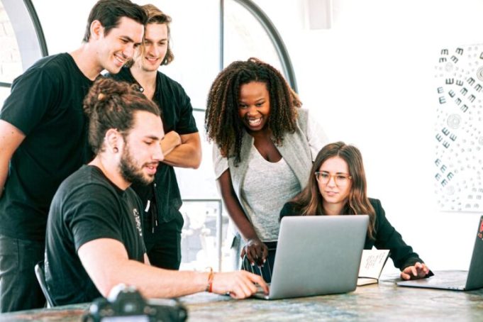 the-role-of-professional-email-translation-in-remote-and-international-teams
