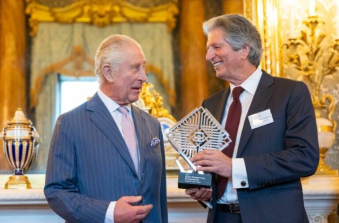 queen-elizabeth-prize-for-engineering-2027-(500,000-prize)